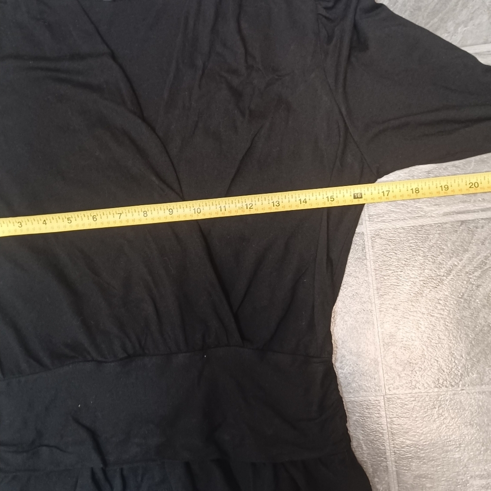 BANANA REPUBIC SIZE M Elegant Black Wrap Top - Picture 11 of 11